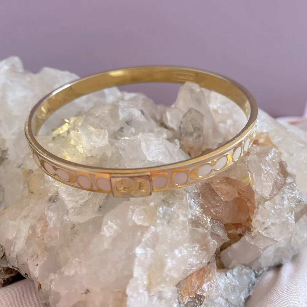 Authentic 💛COACH 💛bangle bracelet in white and gold. Classic ‘C’ pattern . - Picture 9 of 10
